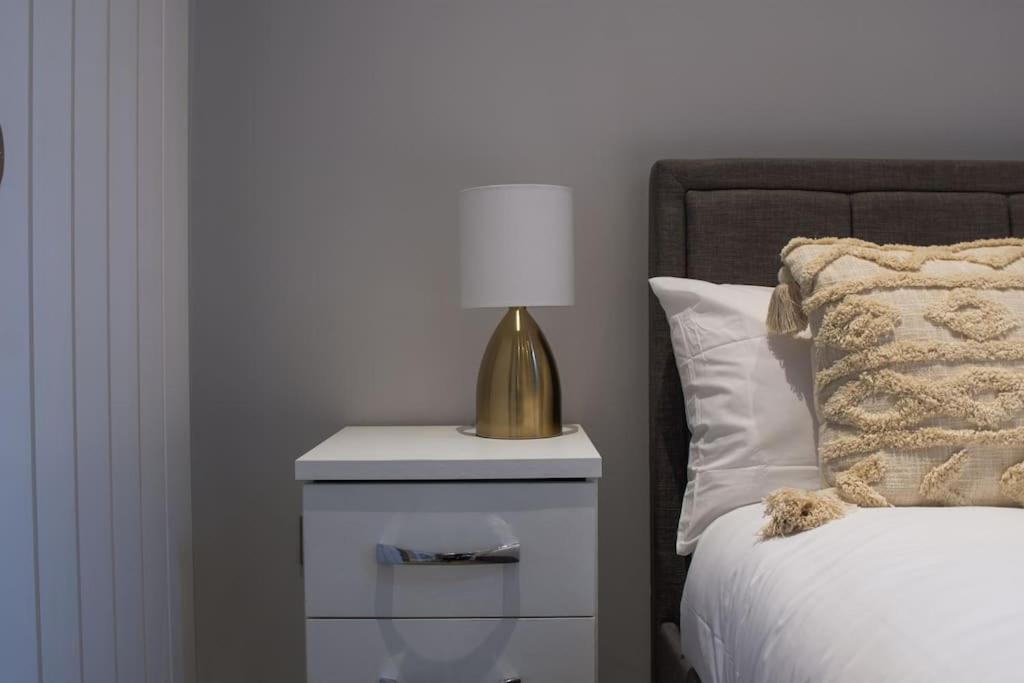 Spacious Apartment In City Centre - Free Parking Nottingham Luaran gambar